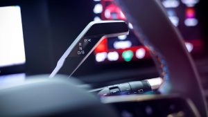 renault-clio-2026-8-300x169 2026 Renault Clio: Motor Seçenekleri, Donanım Paketleri ve Türkiye Detayları