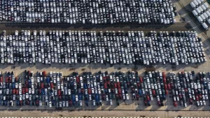 haydarpasa-4-300x169 Haydarpaşa’da 2026 Mesaisi: Liman Sıfır Kilometre Araçlarla Doldu Taştı!