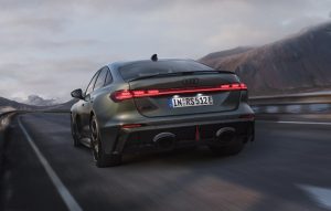 2026-audi-rs5-2-300x191 Yeni Nesil Audi RS5 Tanıtıldı: 640 Beygirlik Hibrit Canavar!